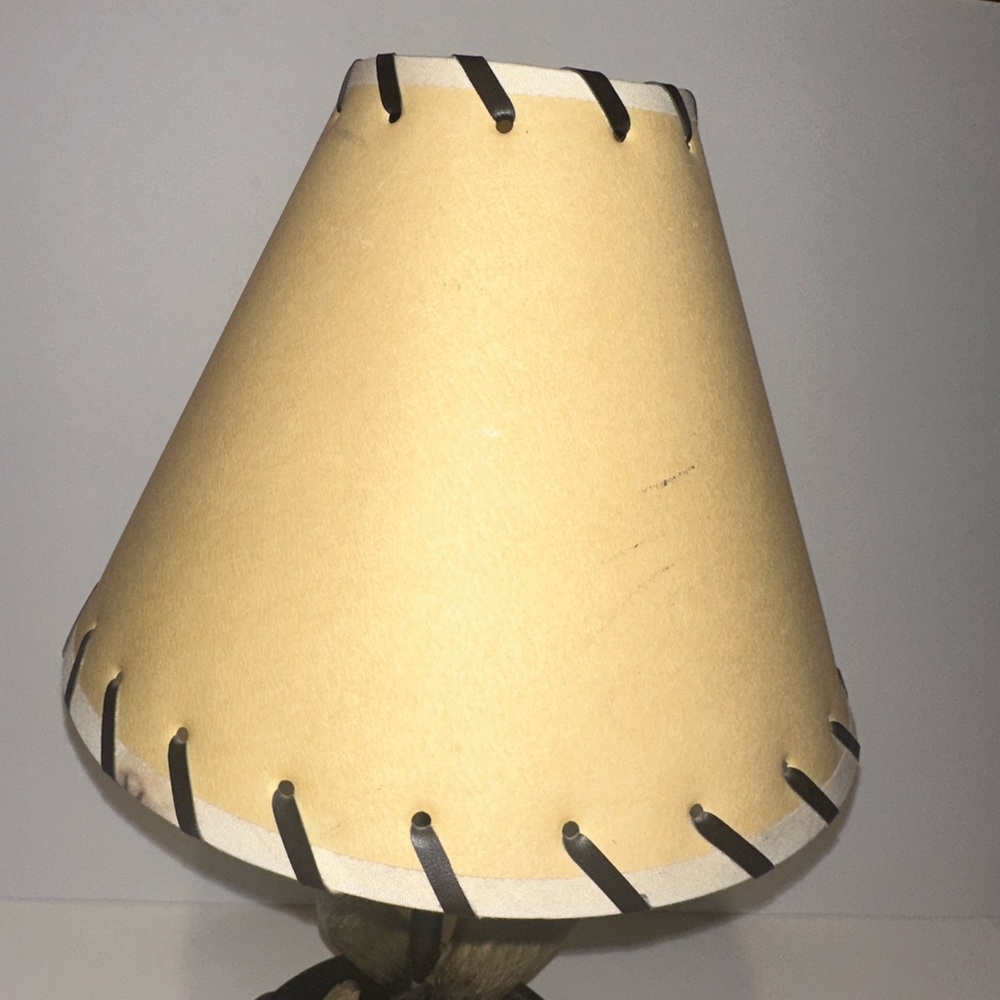Vintage Faux Antlers Lamp - Picture 10 of 16